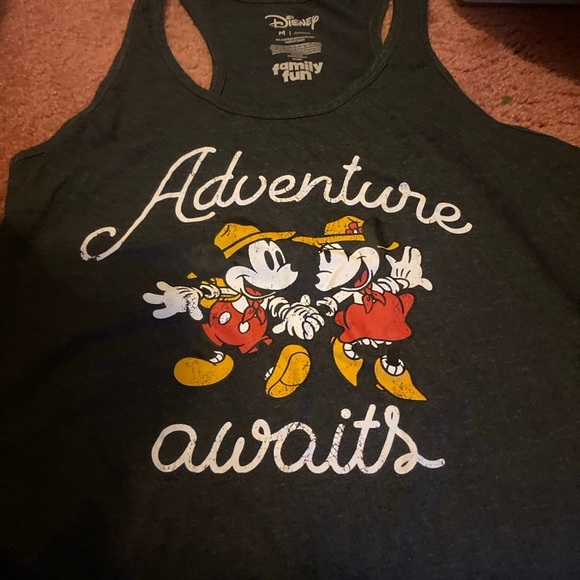 Disney Family Fun Black T-Shirt - Picture 1 of 2